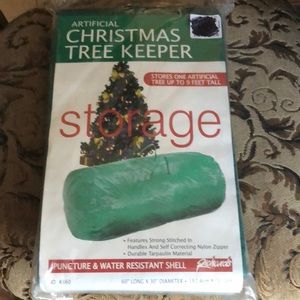 Artificial Christmas Tree Keeper.